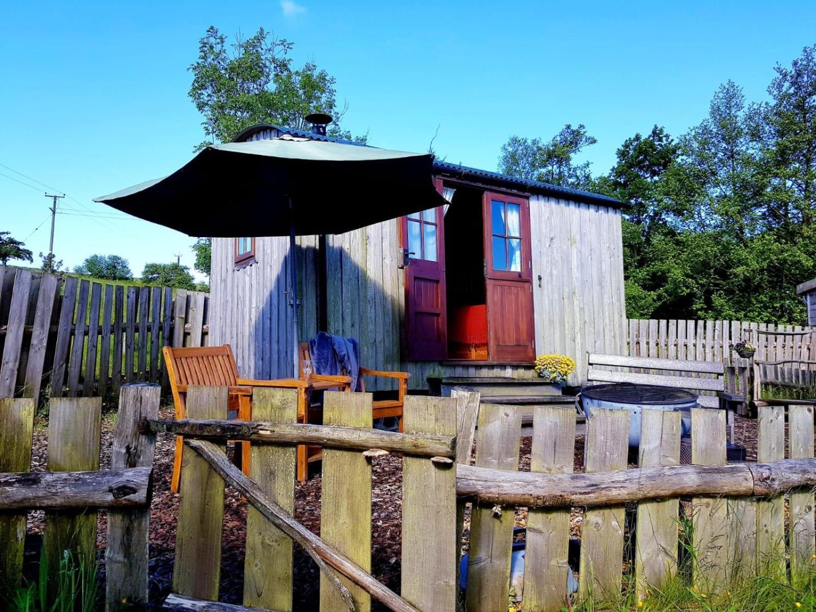 Eco Accommodation Cornflower Holiday เครเวนอาร์มส ภายนอก รูปภาพ